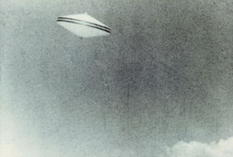 Foto 1950. - 1960. aastatest, millel on väidetavalt ufo