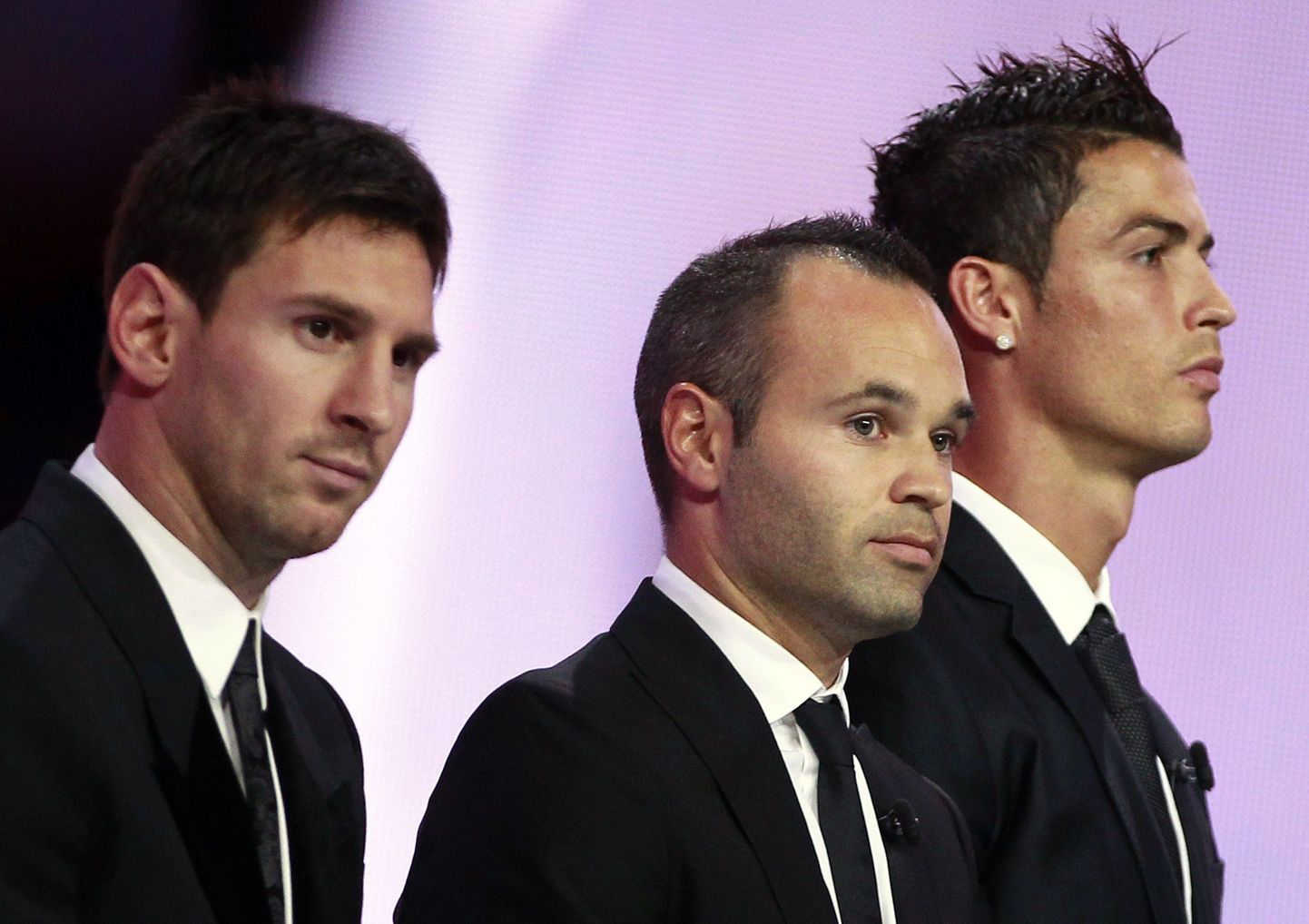 Vasakul: Lionel Messi, Andres Iniesta ja Cristiano Ronaldo