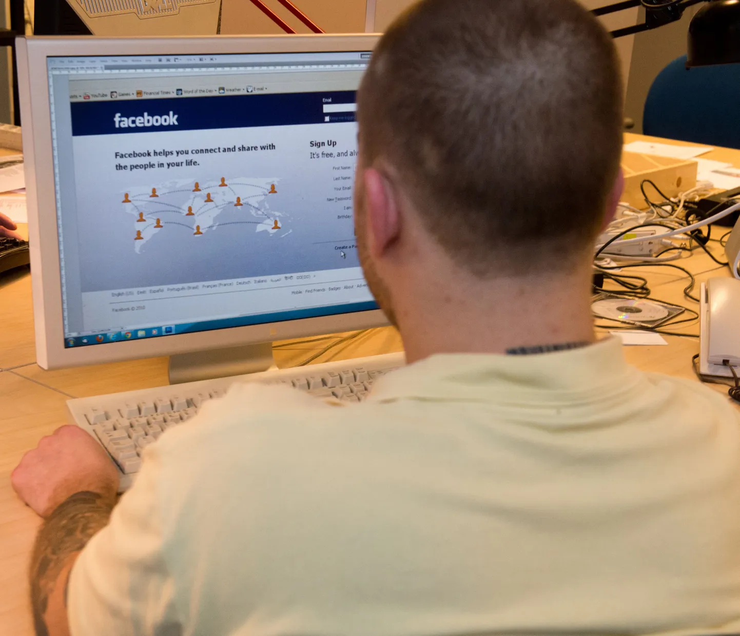 Facebooki kasutamine.