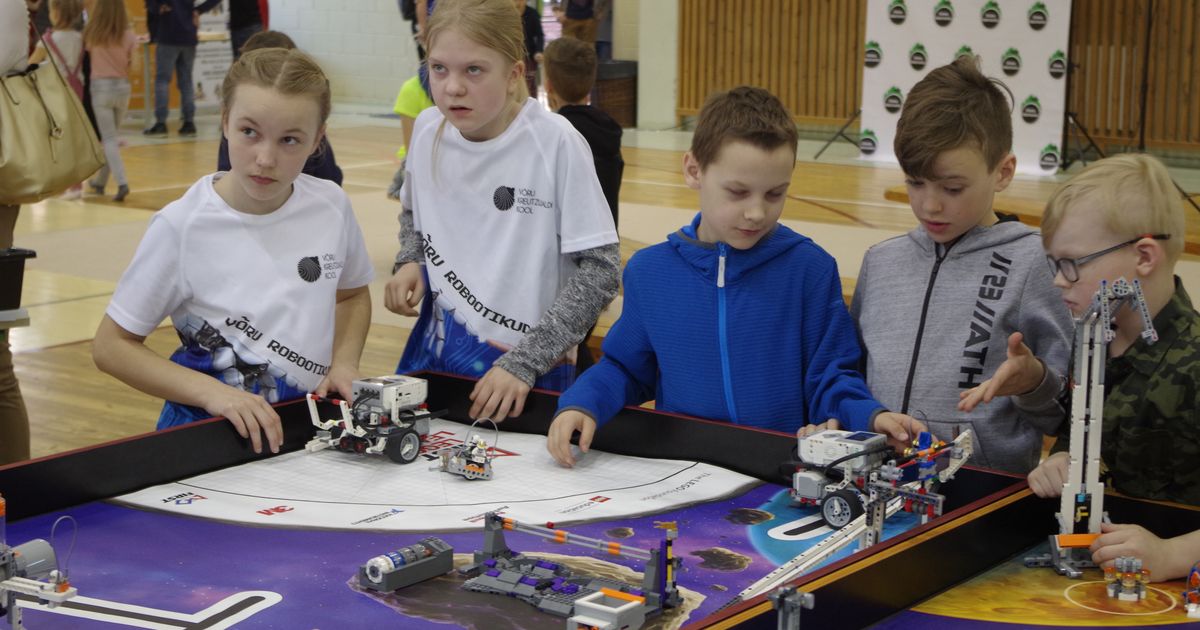 VIDEOLUGU: Koolis valmistati päevaga mitukümmend robotit