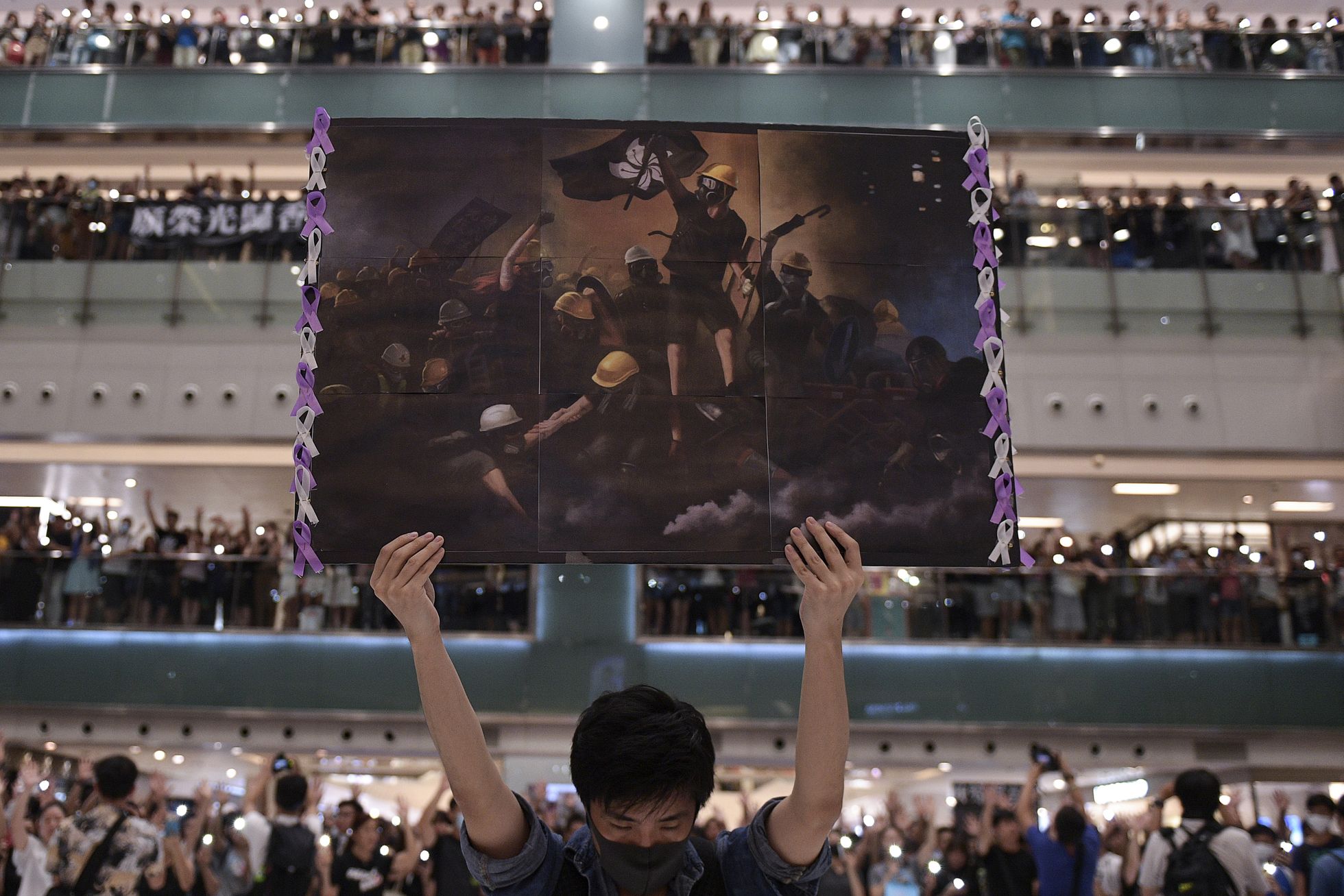 Plakatiga meeleavaldaja kaubanduskeskuses Shatini piirkonnas Hongkongis 11. septembril 2019.