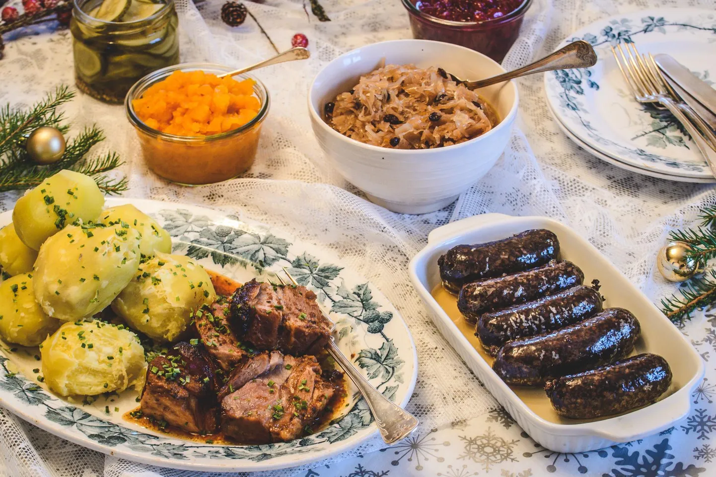 Jõuluroogade klassika, kus kohtuvad vana traditsioon ja Jõgevamaa toidulugu. FOTOD: Ülle Jukk