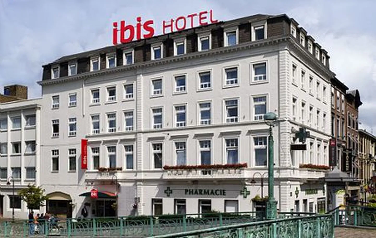 Accori kõige levinum bränd on ibis, mille alla kuulub üle maailma 979 hotelli.