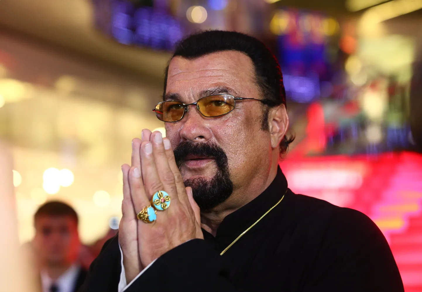 Ameeriklasest action-filmide näitleja Steven Seagal.
