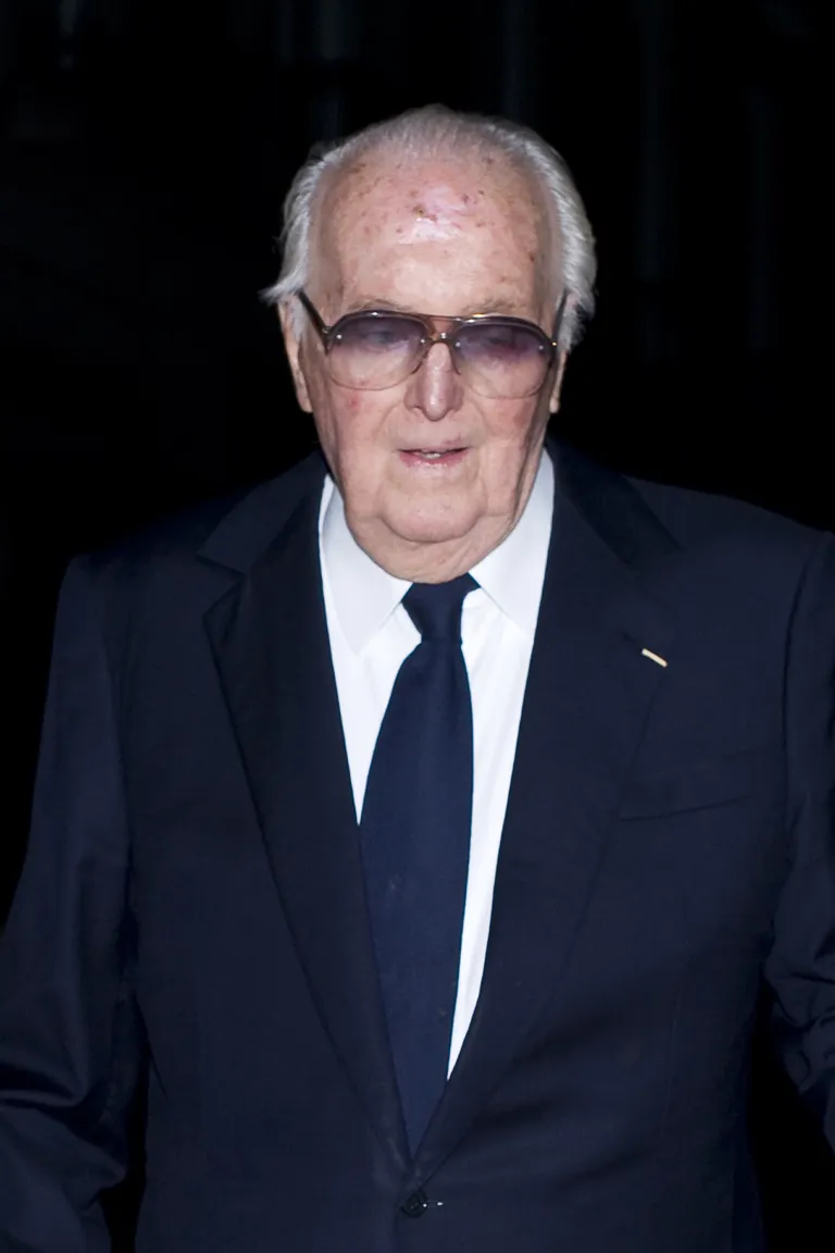 Hubert de Givenchy eakana