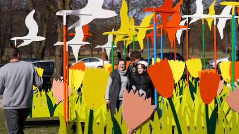 ГЛАВНОЕ ЗА 5 АПРЕЛЯ ⟩ В мире празднуют Пасху, Трамп ругается непечатными словами и как лжет о Латвии блогер, сбежавший в Беларусь