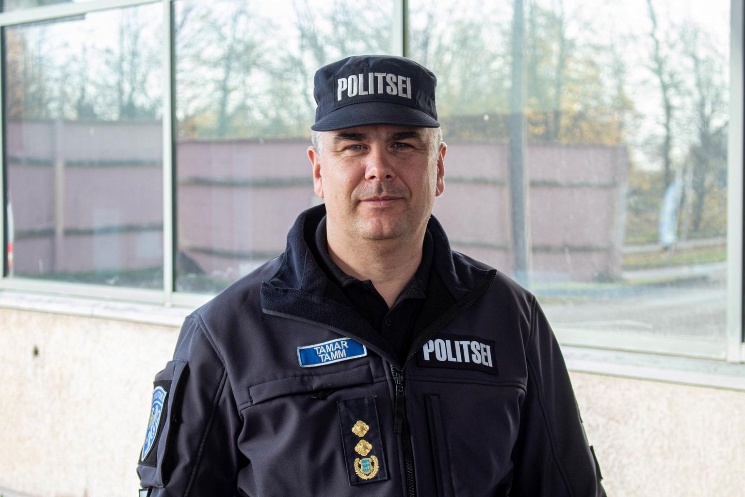 Valgamaal on 45-aastaseid ja vanemaid politseiametnikke 49 protsenti. Võru- ja Põlvamaal on nende osakaal tagasihoidlikum. Põlvat aitab eeskätt Tartu lähedus, tõdeb Kagu politseijaoskonna juht Tamar Tamm.