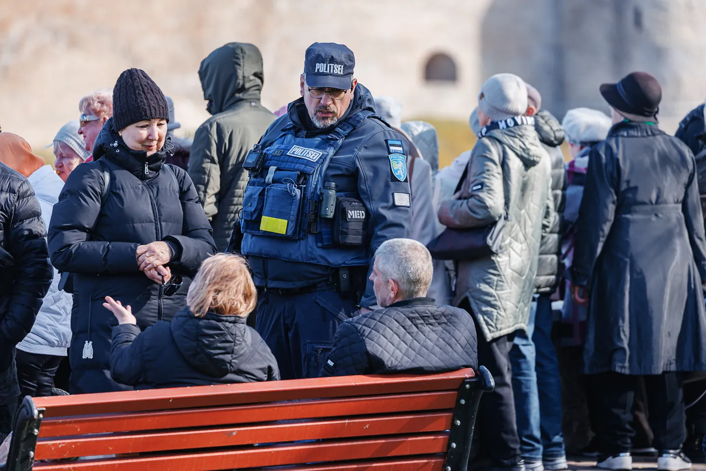 Politseinik Narvas 9. mail korda kaitsmas.