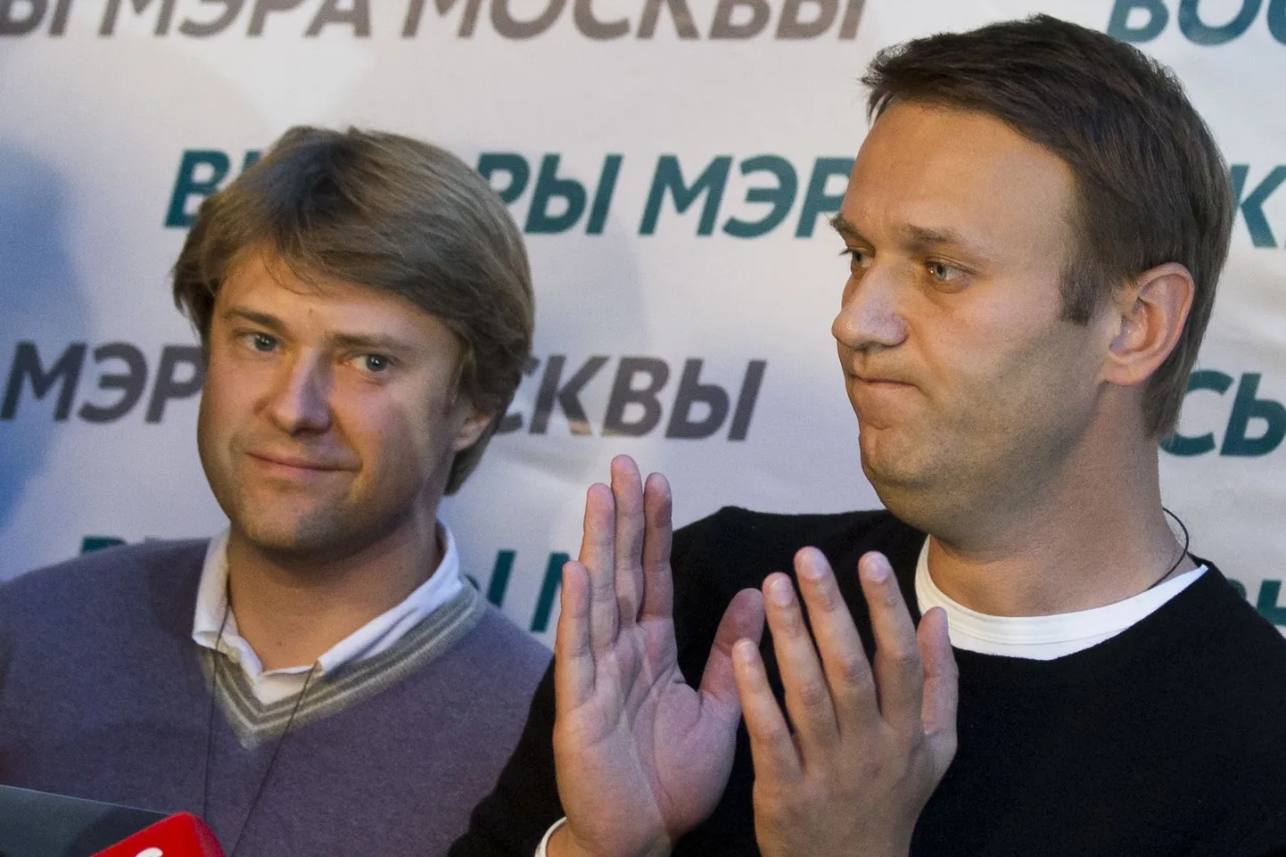 Vladimir Ašurkov (vasakul) ja Aleksei Navalnõi 2013. aasta septembris tehtud fotol.