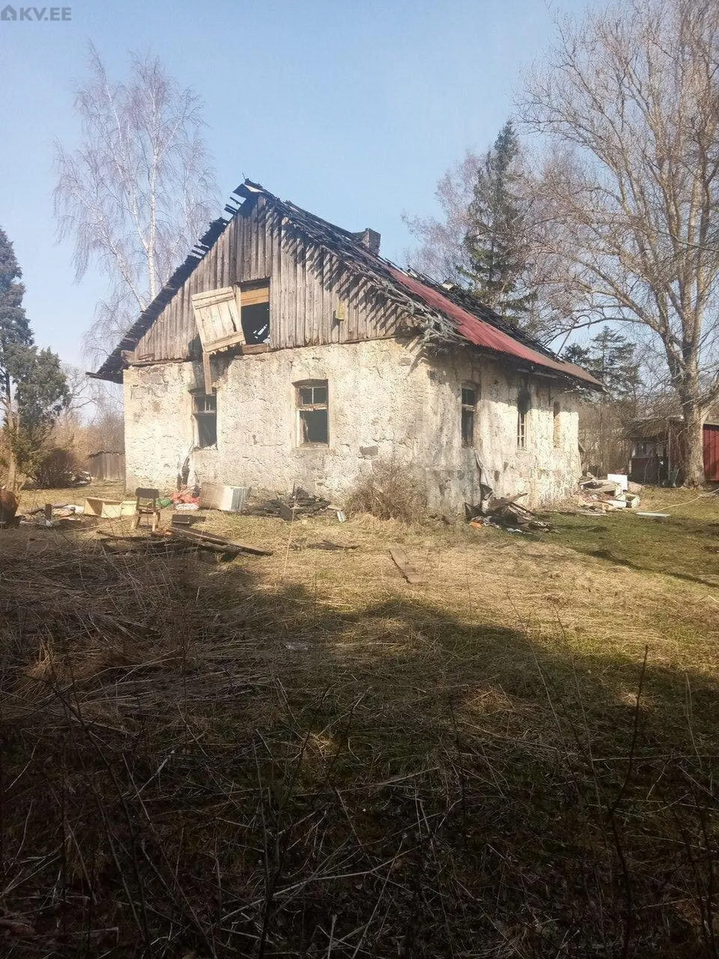 4000 euroga müüdud maja.