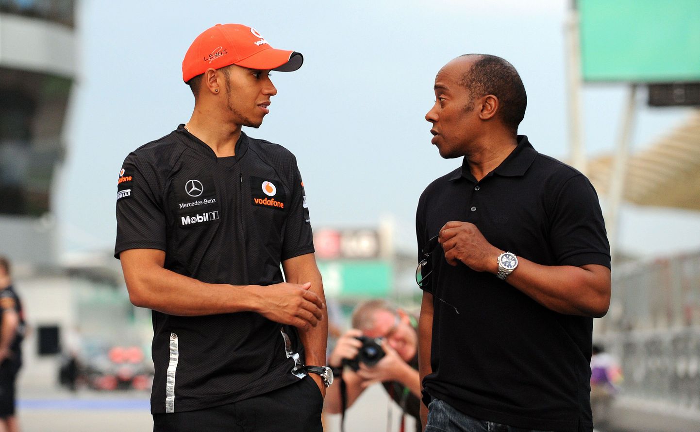 Lewis Hamilton (vasakul) ja tema isa Anthony Hamilton