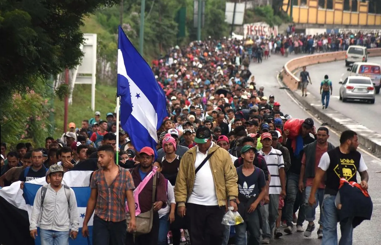 Ameerika poole liikuv migrandikaravan.