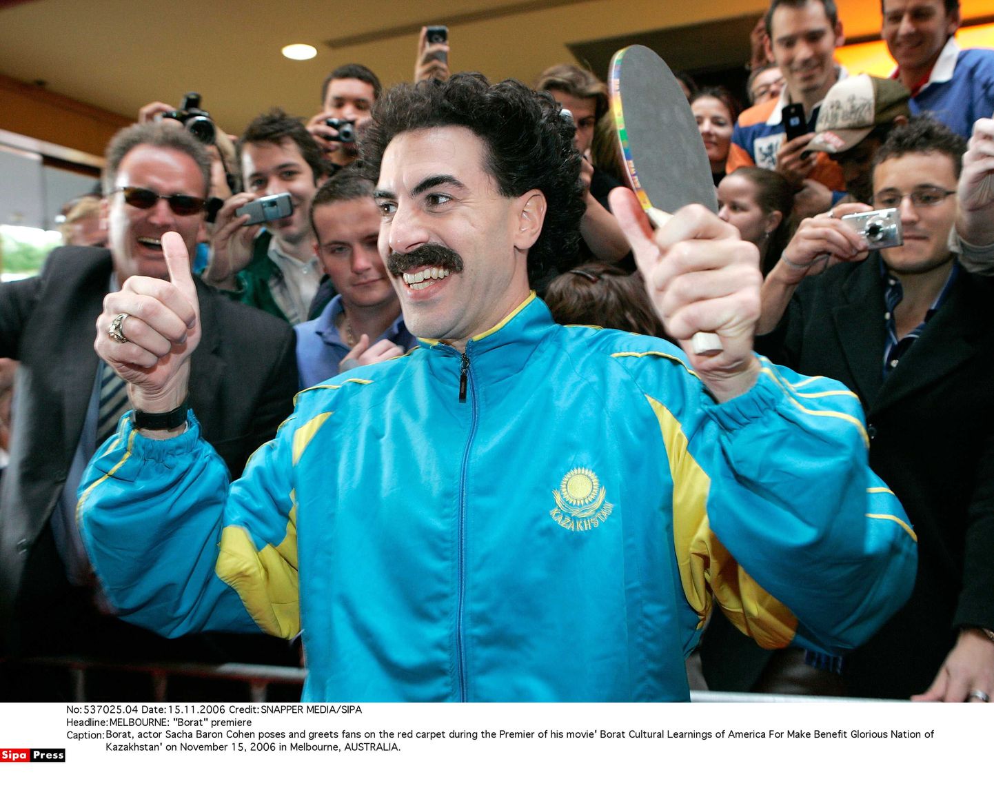 Näitleja Sacha Baron Cohen kehstamas Boratit.
