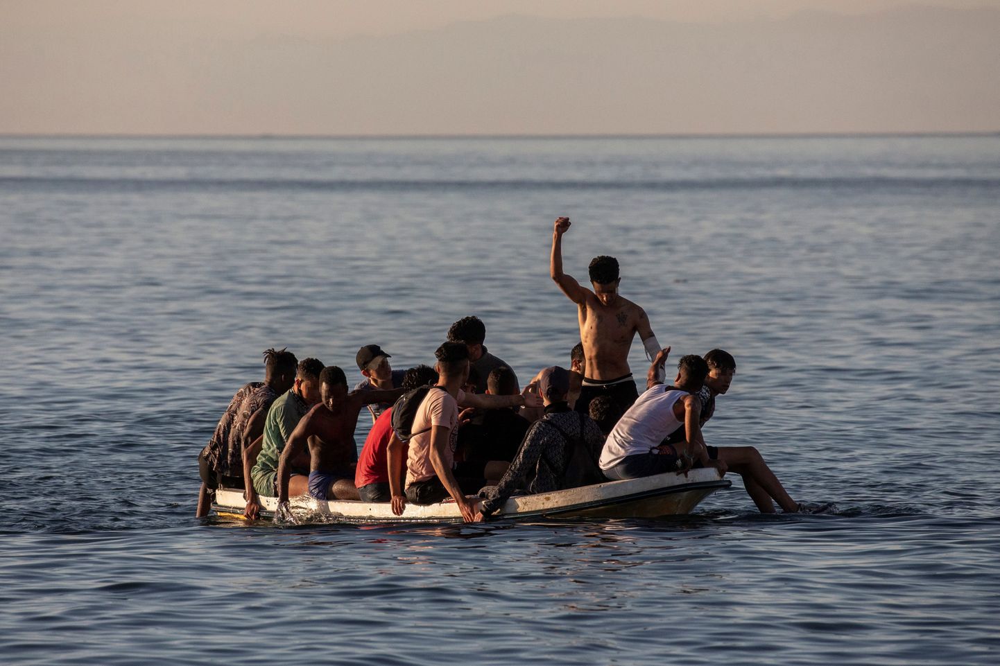 Лодка с мигрантами. Фото иллюстративное.