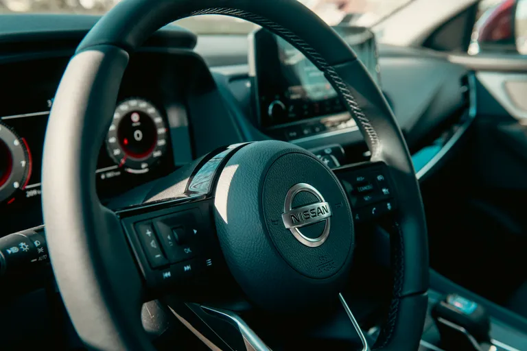 Nissan Qashqai un Matīss Karro