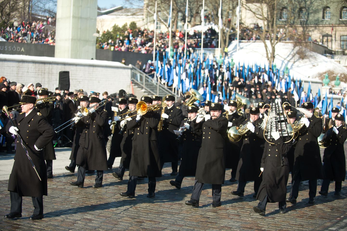 24. veebruaril sea sammud Vabaduse väljakule, kus algusega kell 12 toimub Eesti Vabariigi 98. aastapäeva paraad.