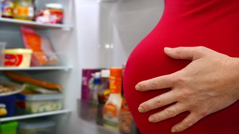 Uuring: rasvunud ema, kes otsustab raseduse ajal tervislikult toituda, kingib oma lapsele tervema südame
