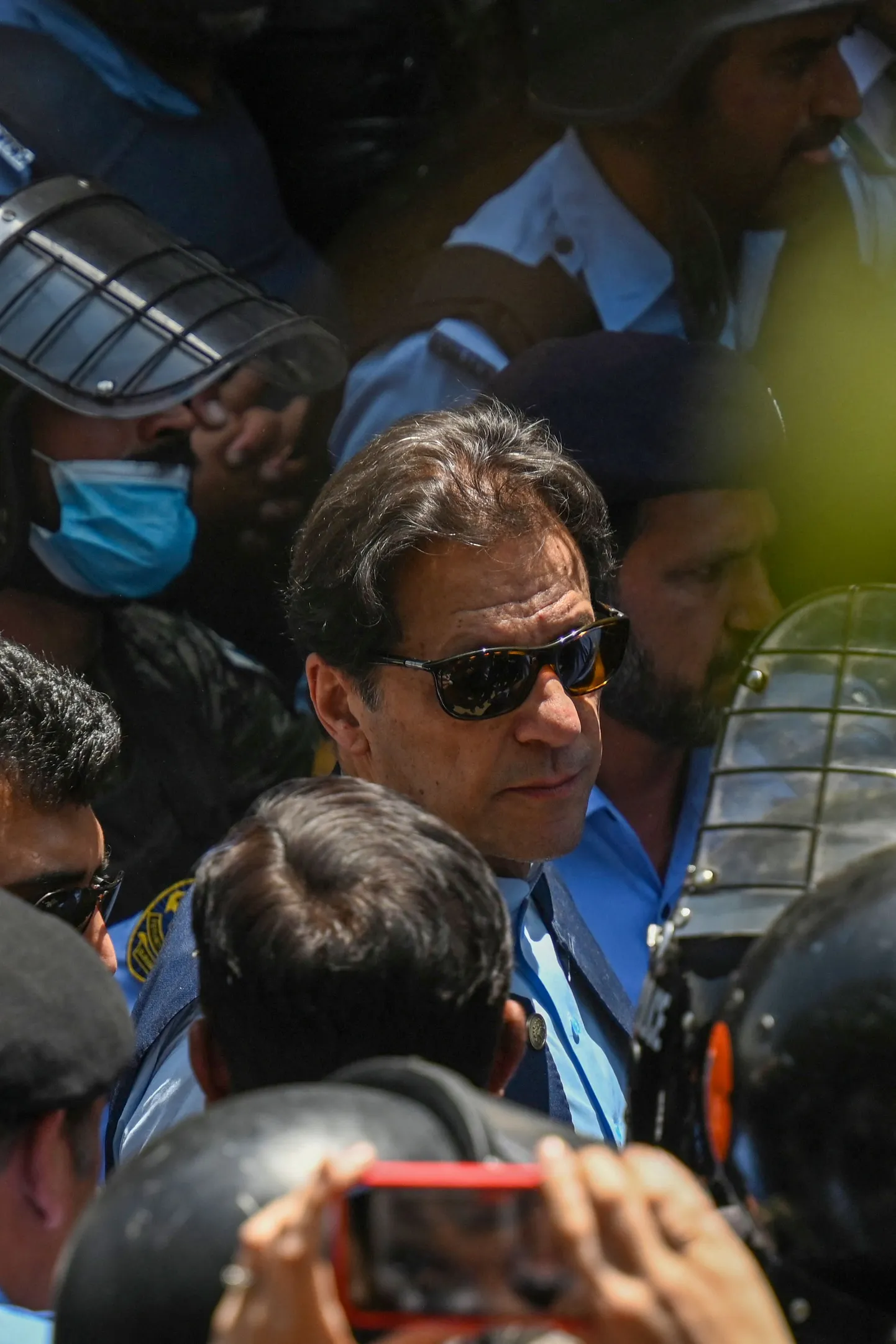Pakistani endine peaminister Imran Khan saabub ülemkohtusse Islamabadis 12. mai 2023.
