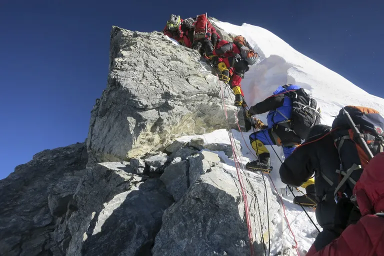 Alpinistid Džomolungmal