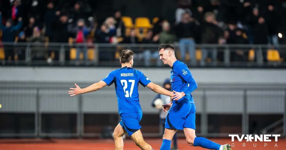 FOTO Jauna lappuse Latvijas sporta vēsturē – RFS uzveic slaveno 