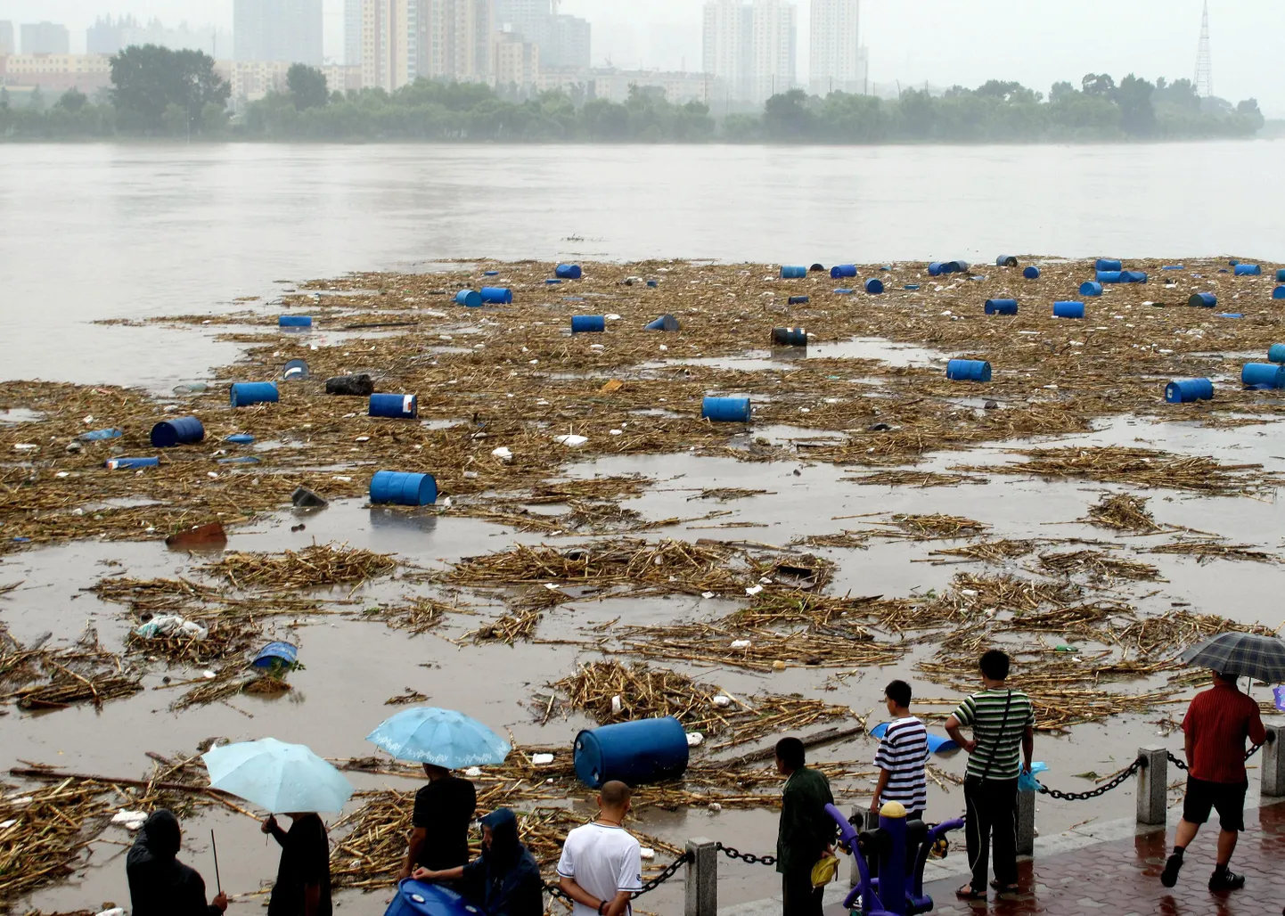 Songhua jões hulpivad ohtlikud kemikaalid