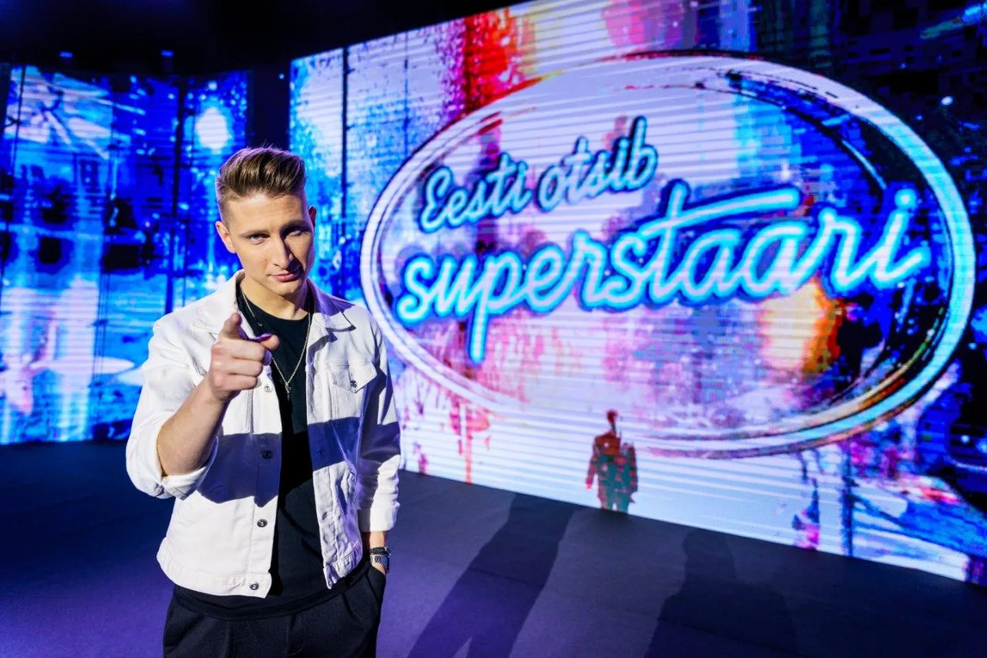 Talendisaate «Eesti otsib superstaari» kaheksanda hooaja saatejuht on taas muusik Karl-Erik Taukar.