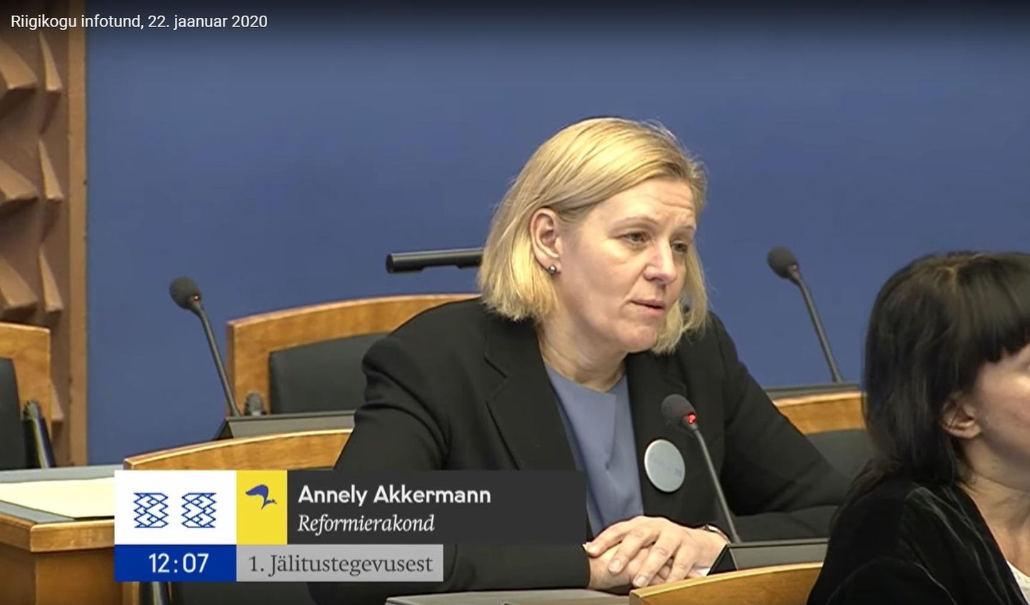 Riigikogu Reformierakonna fraktsiooni liige Annely Akkermann tõdes, et eksminister Mart Järvik on nüüd Maaelu Edendamise SA nõukogu liige, mis on samuti väga tähtis ametikoht.