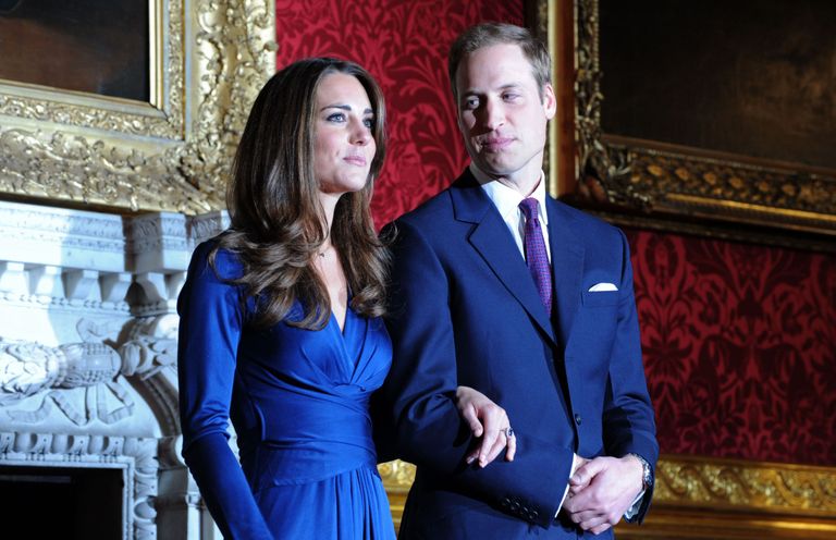 Prints William ja Kate Middleton kihluse väljakuulutamisel 2010. aastal