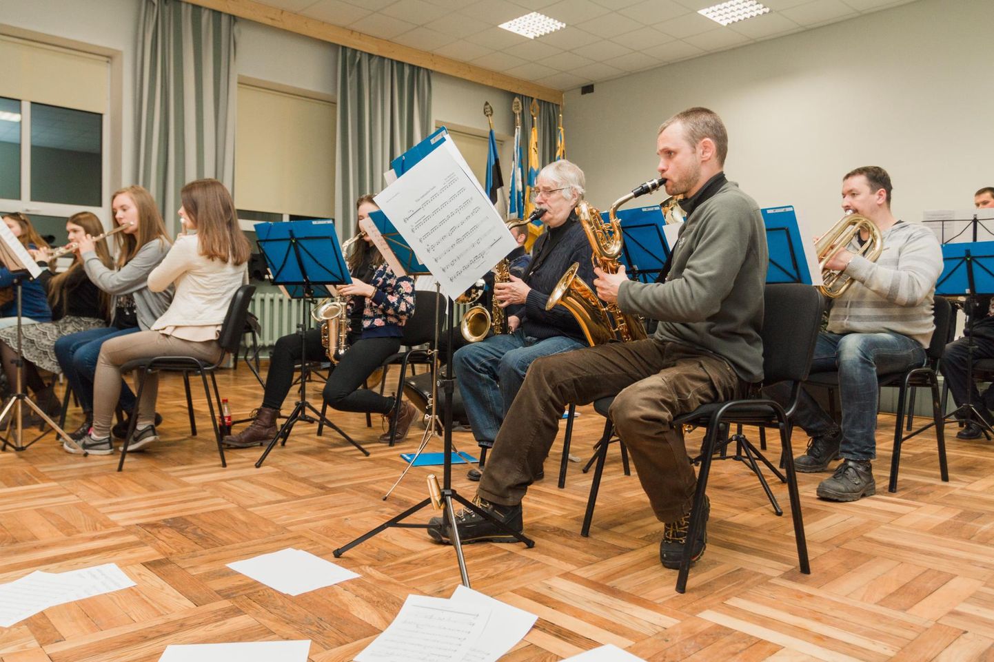 Pärnu puhkpilliorkester Saxon annab Nooruse majas paaritunnise tasuta kontsert, tähistamaks tuleval aastal täituvat 150 aastat puhkpillimuusikat Eesti laulupidudel.