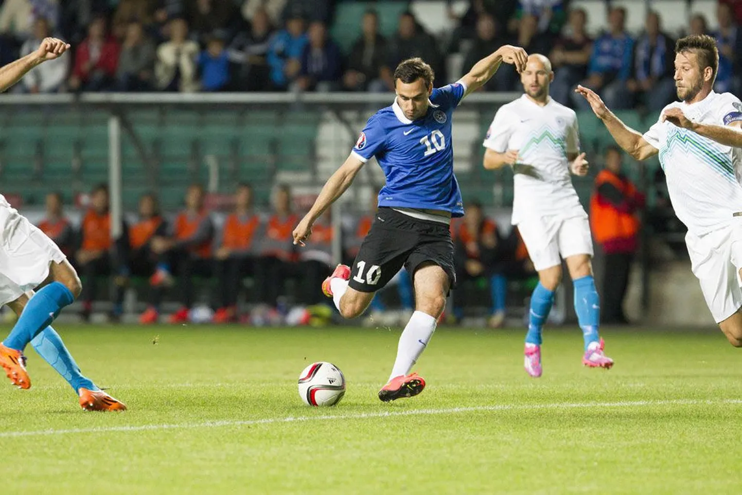 Sergei Zenjov kannab Eesti koondise sinist särki alati suure uhkusega.