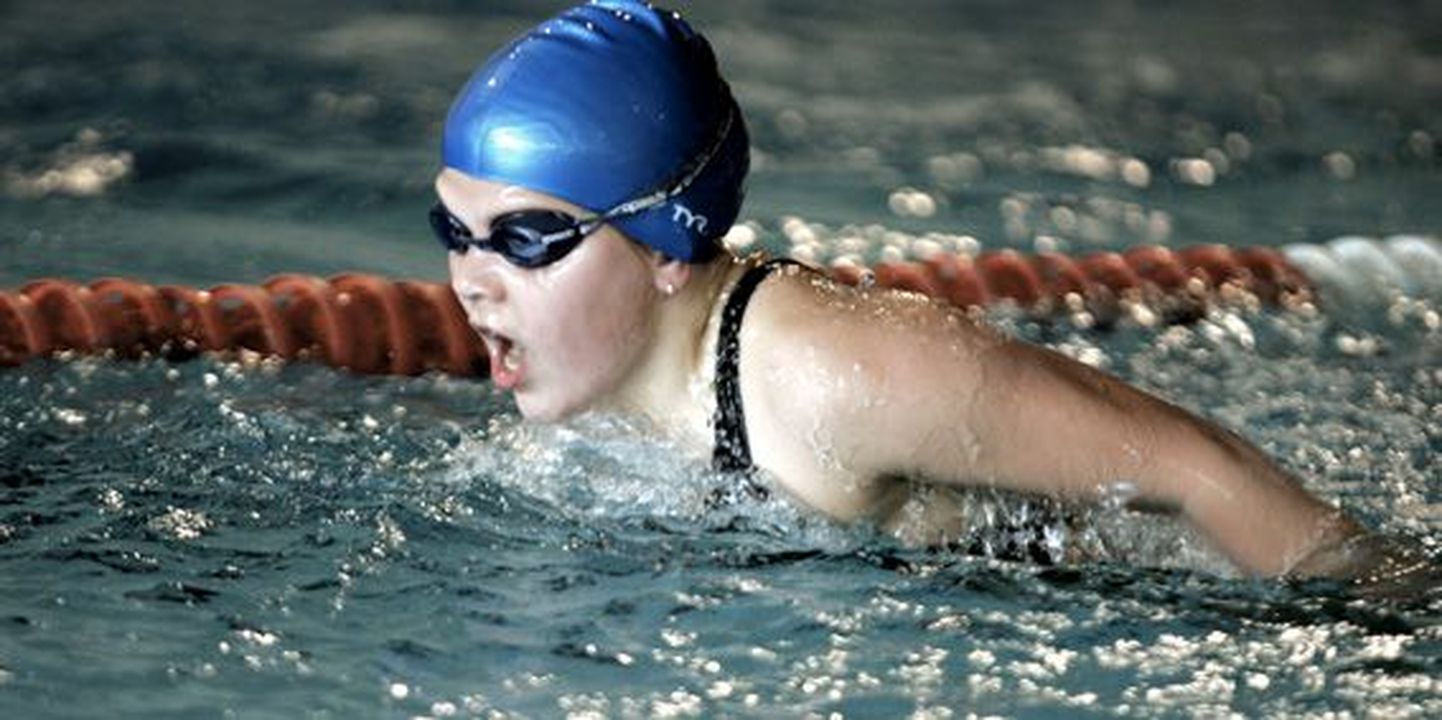 Anette Hallik on üks paljudest Team 2000 ujujatest, kes eduka aasta järel jõudis Eesti ujumisliidu noortesarja finaalvõistlustele.