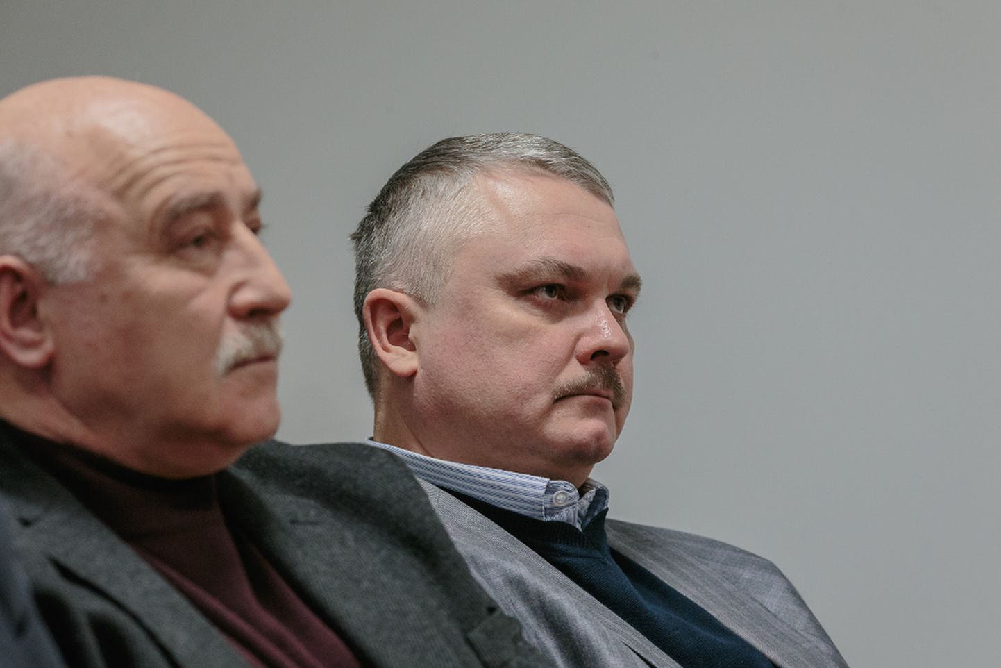 Vladimir Šalašinski (vasakul) ja Igor Agutin, kes prokuröri kinnitusel Estonia kaevanduses õnnetuse ajal tööohutuse eest vastutasid, endal süüd ei näe.

MATTI KÄMÄRÄ
