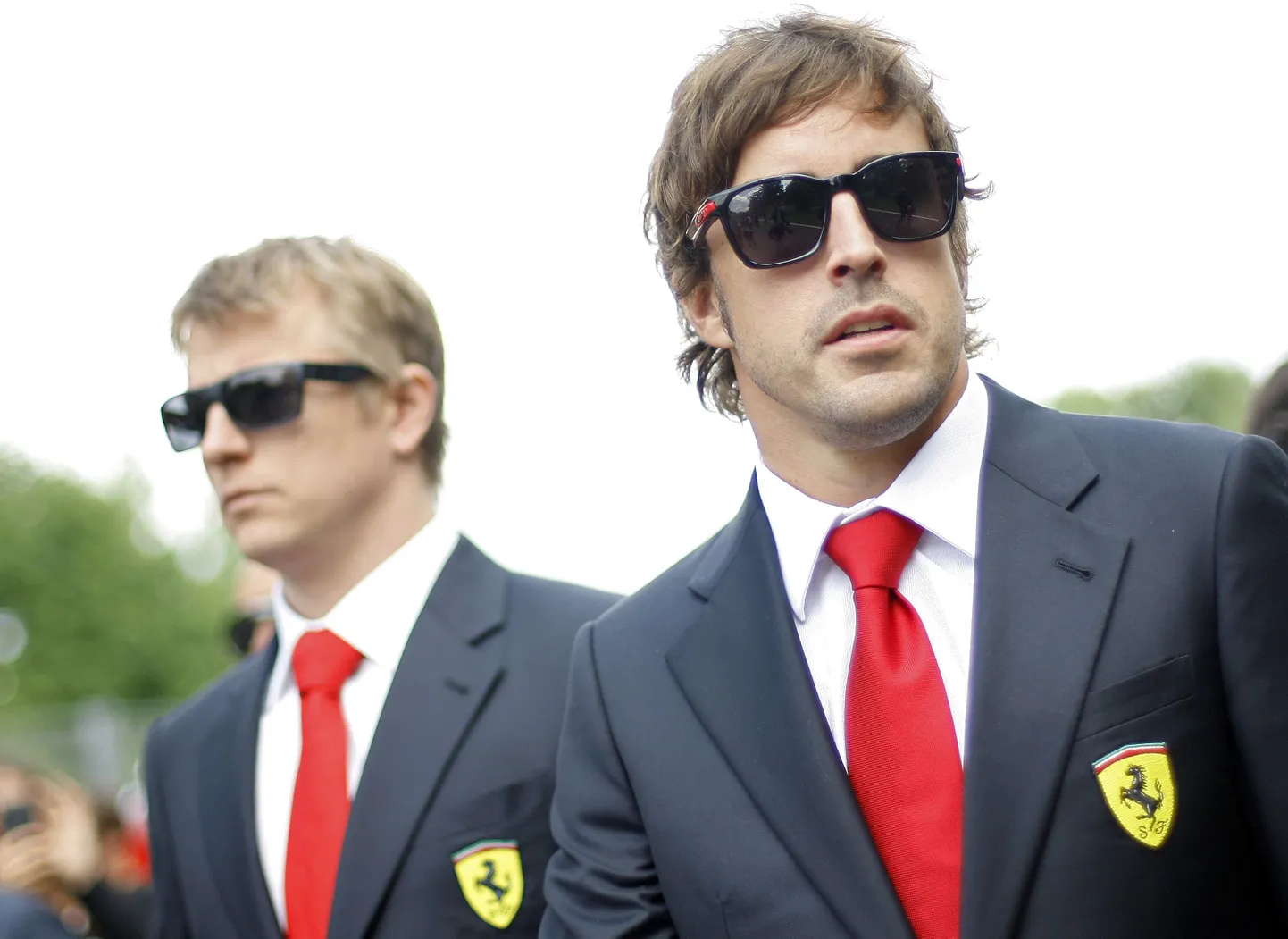Fernando Alonso (paremal) ja Kimi Räikkonen.