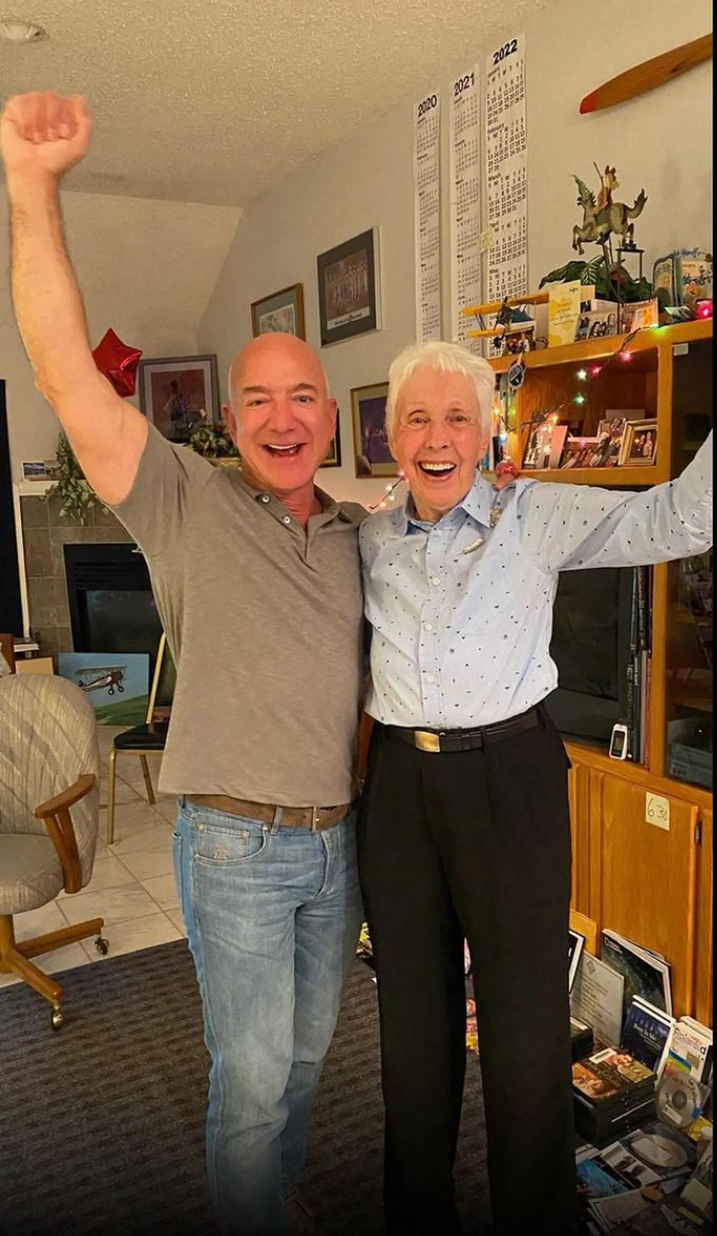 Jeff Bezos ja Wally Funk