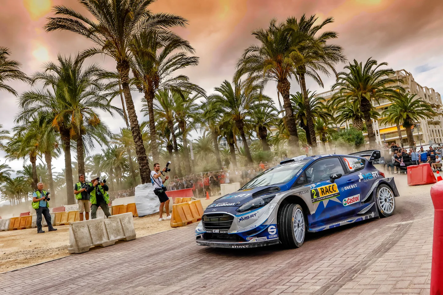Ott Tänak lõpetas Kataloonia MM-ralli kolmanda kohaga, tõusis üldarvestuses teiseks, kuid tiitlist enam ei unista.