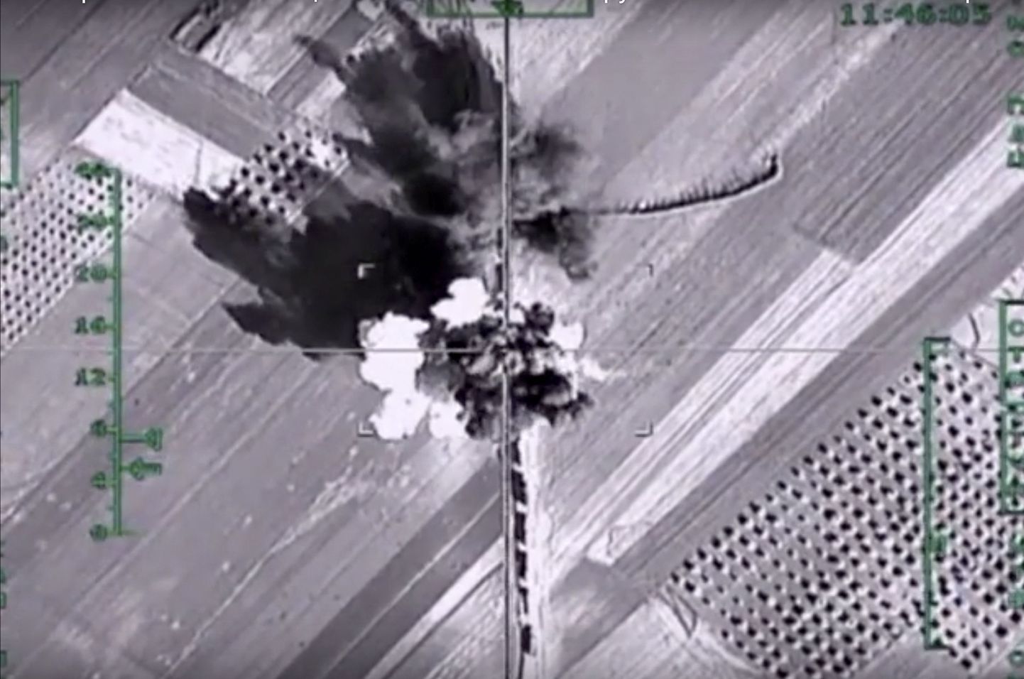 Vene kaitseministeeriumi selle nädala algul avaldatud kaader järjekordsest Süürias tehtud õhurünnakust.