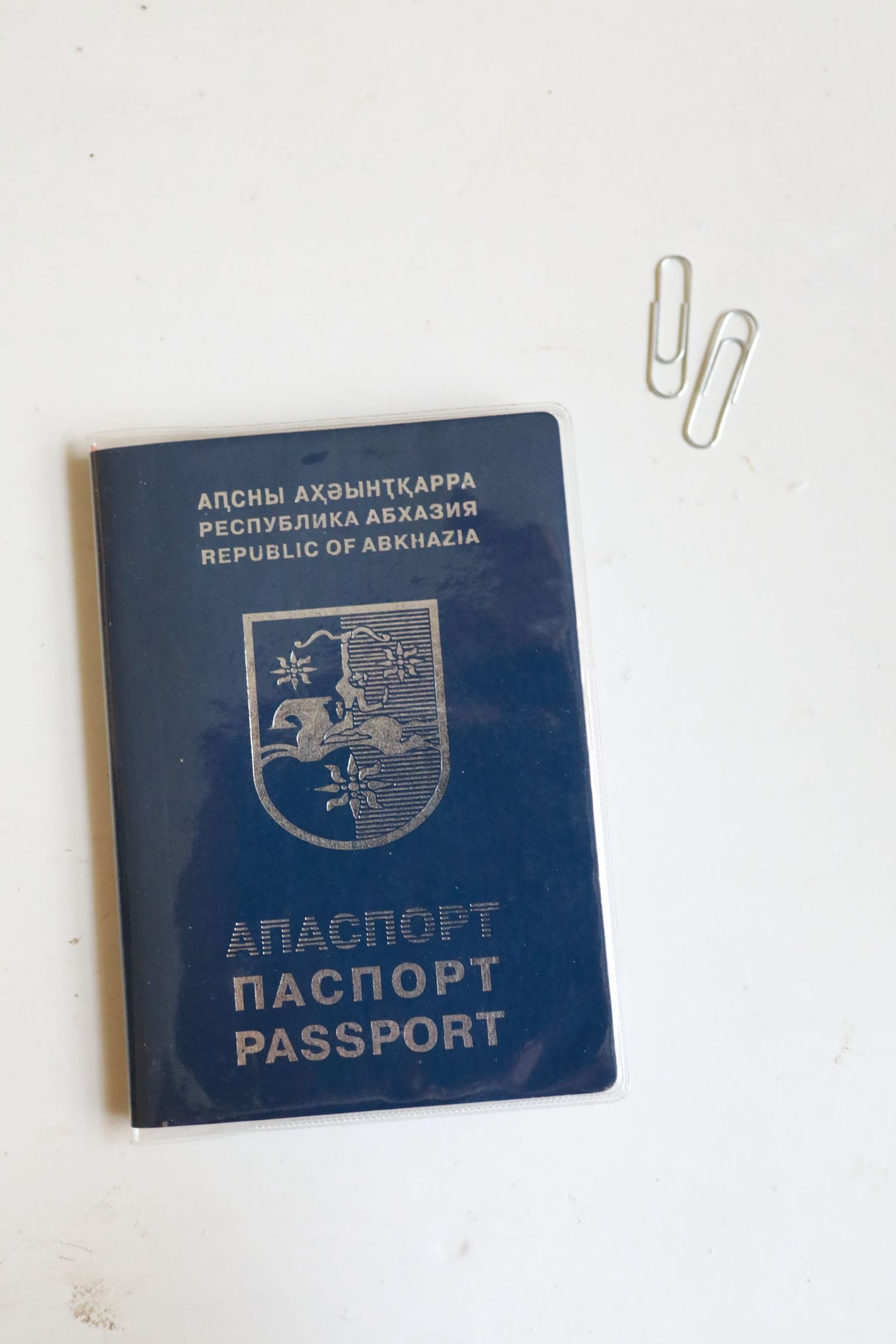 Euroopa Liidu riigid, sh Eesti ei tunnista Abhaasia passi, sest ei tunnista Abhaasia riiki.
