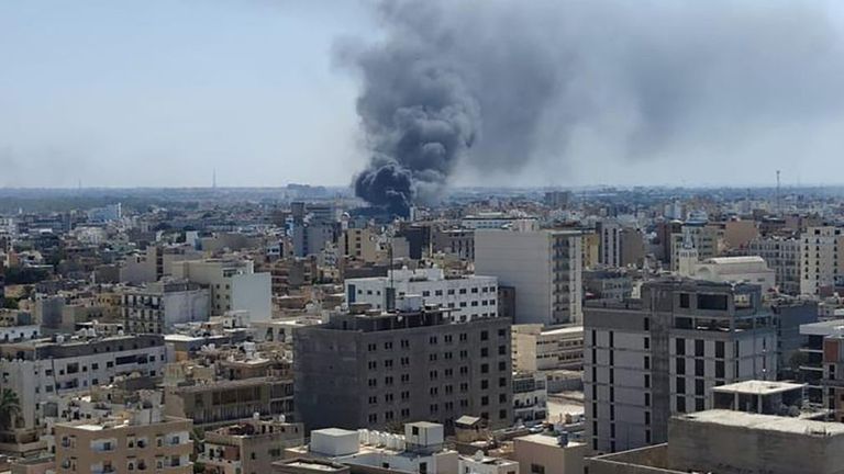 Дым над столицей после боевых столкновений