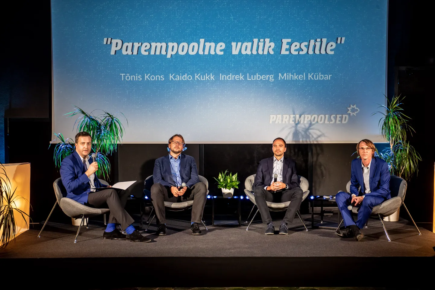 Parempoolsete üldkogu.