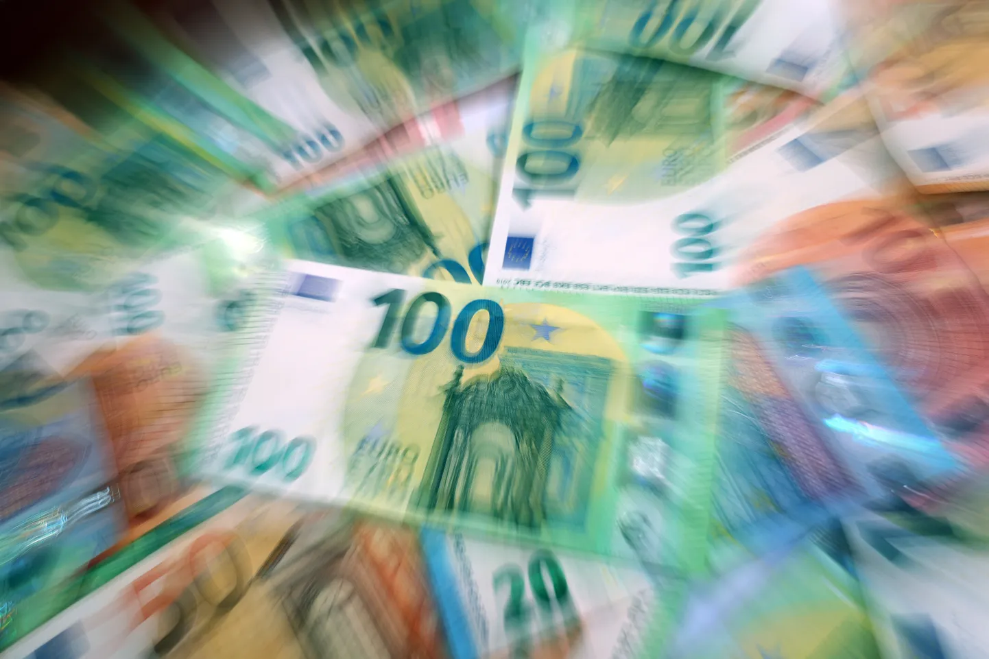 Eesti riigieelarve puudujääk ulatub 700 miljoni euroni.