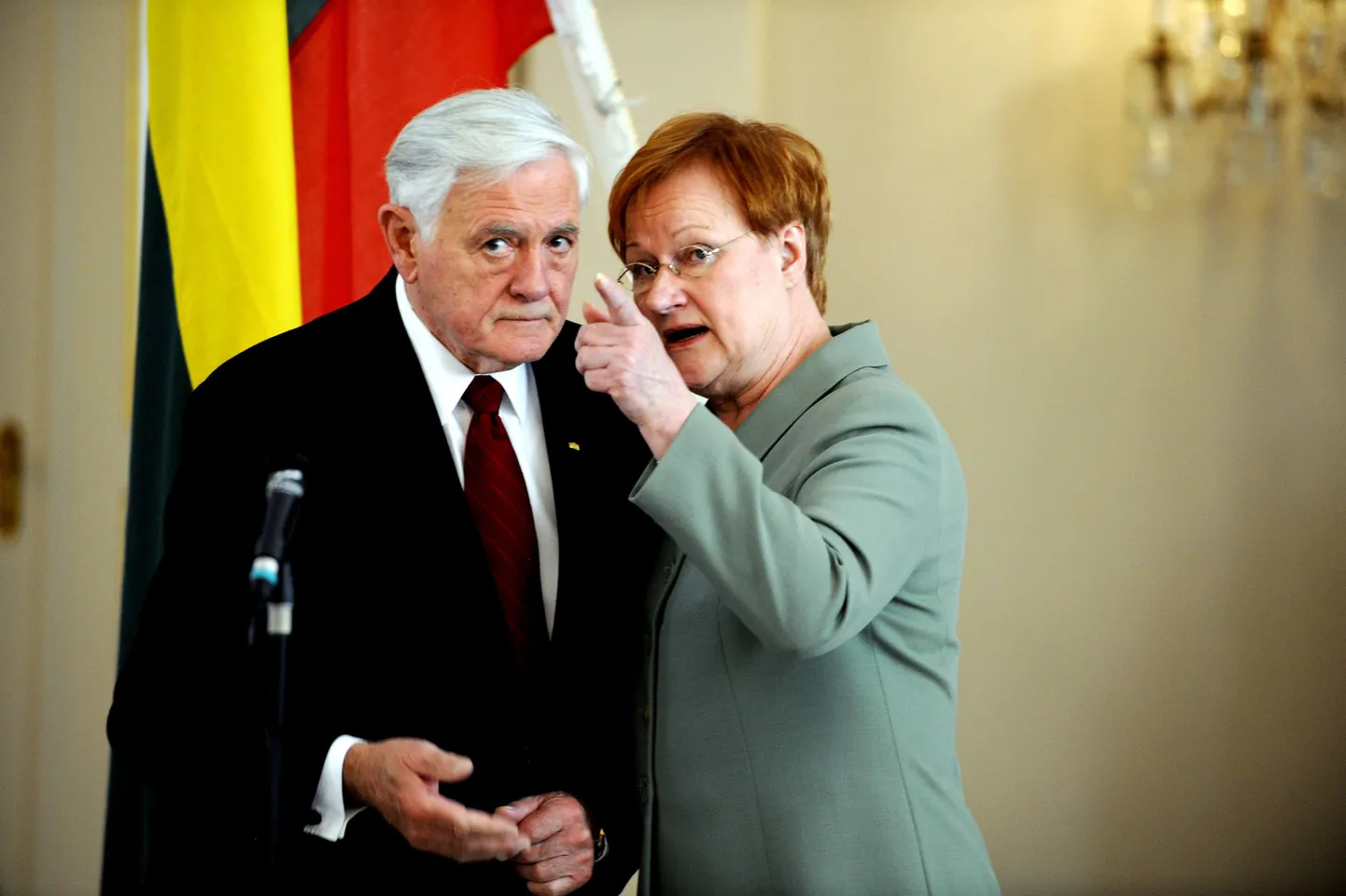Valdas Adamkus ja Tarja Halonen.