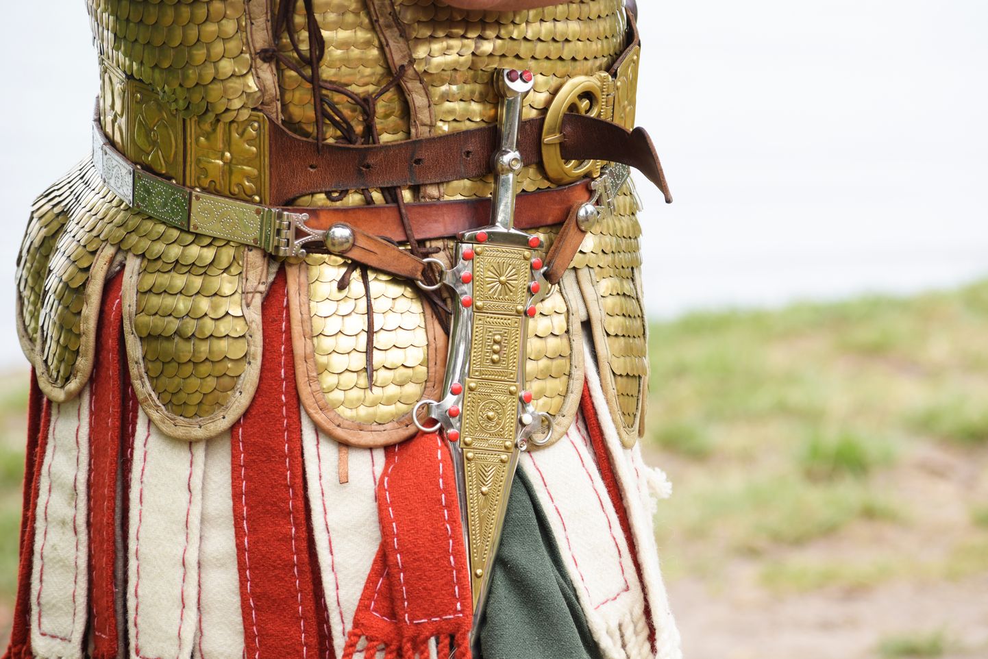 Vana-Rooma leegionäri vööl rippus lisarelvana pistoda. Pilt on illustreeriv