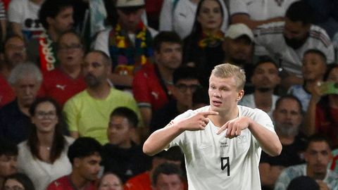 Norra kaotas kolmanda mängu järjest, Haaland lonkas platsilt ära