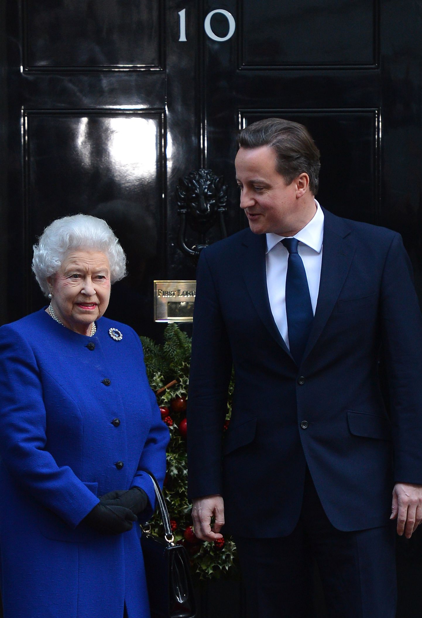 Briti peaminister David Cameron ja kuninganna Elizabeth II