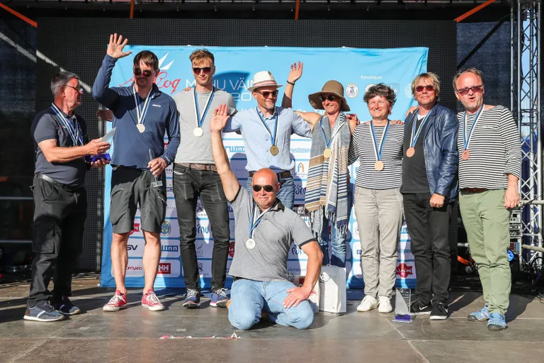Folkboot klassi ja Eesti Meistrivõistluste esikolmik  - A. Le Coq 59. Muhu Väina regatt 2016 - foto Erlend Štaub/Postimees