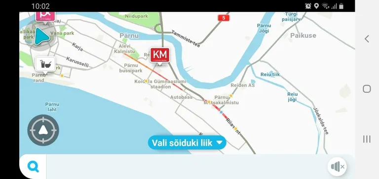 Liiklusrakendus Waze näitas veidi pärast kella 10 suuremaid ummikuid Riia maanteel Papiniidus ja Raekülas.