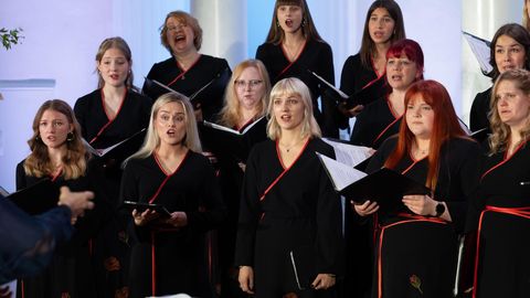 Ülikooli kammerkoor pidas ümmargust sünnipäeva kontserdiga «Viis ja viis»