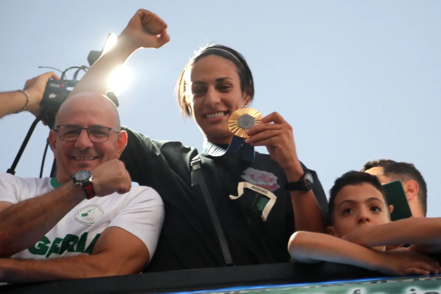 Imane Khelif olümpiakullaga.