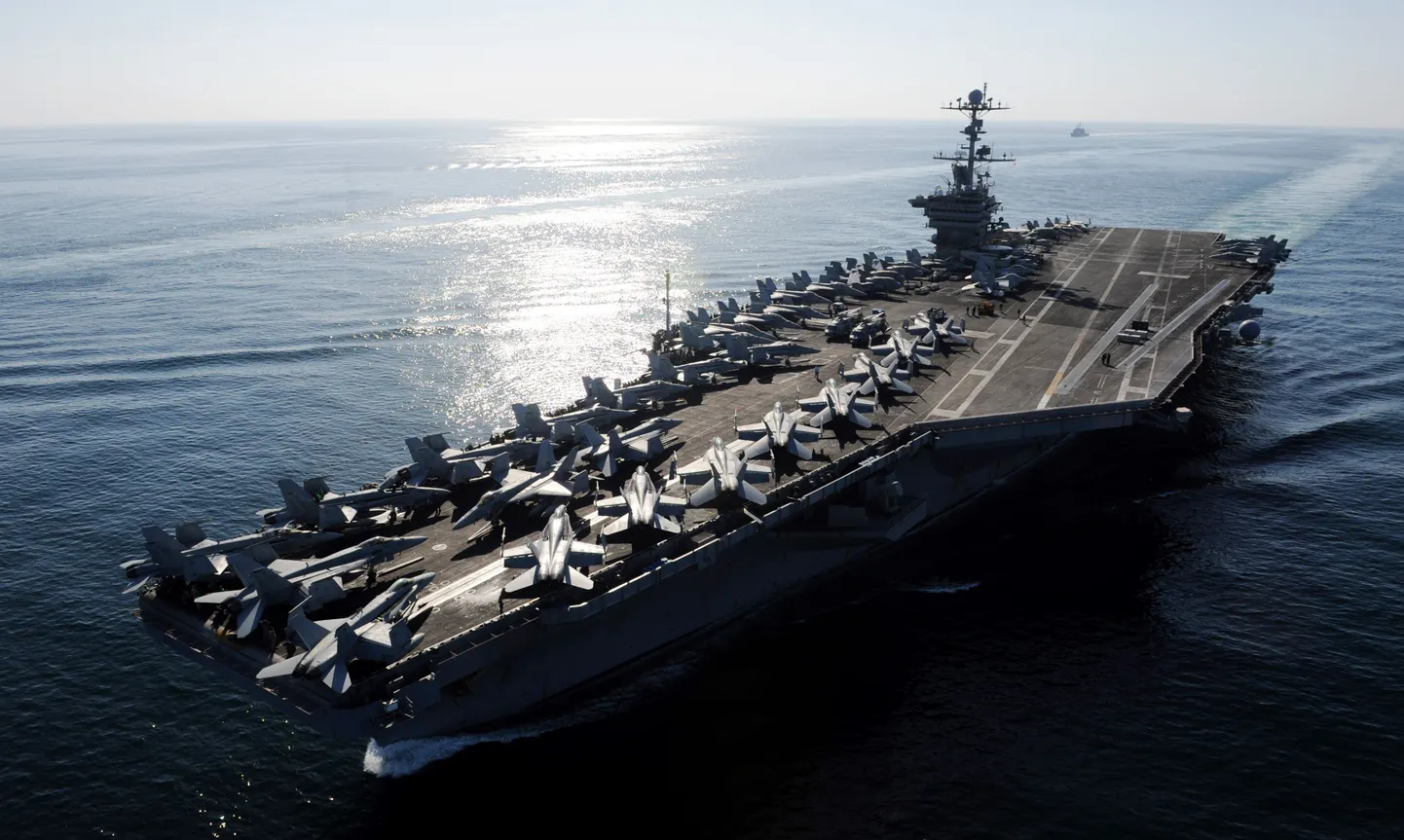 Ühendriikide lennukikandja John C. Stennis.