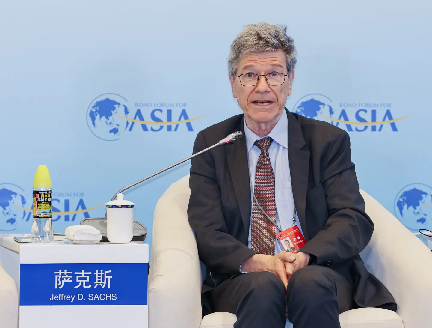 Columbia ülikooli professor Jeffrey Sachs kõnelemas Boao Aasia Foorumil Lõuna-Hiinas 27. märtsil 2025.